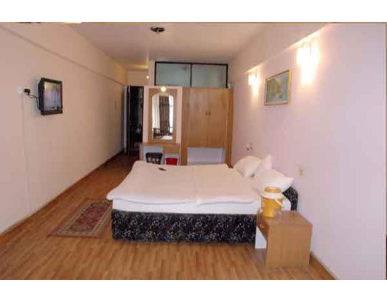 Anamika Hotel Nainital Εξωτερικό φωτογραφία